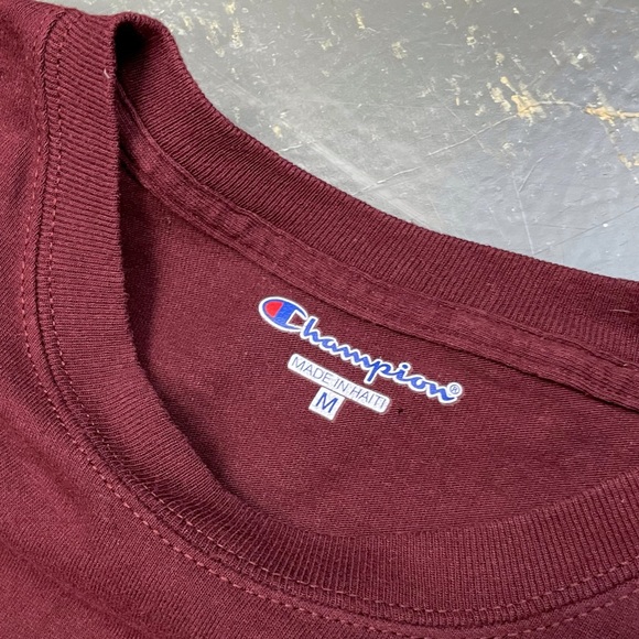 Champion Harvard Shirt NCAA Medium Maroon Center Swoosh - Picture 4 of 6